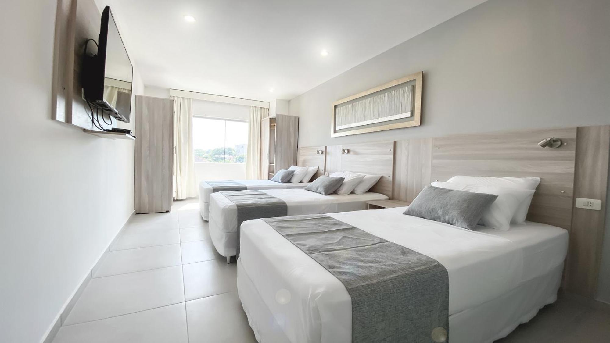 Danieri Asuncion Hotel Bagian luar foto