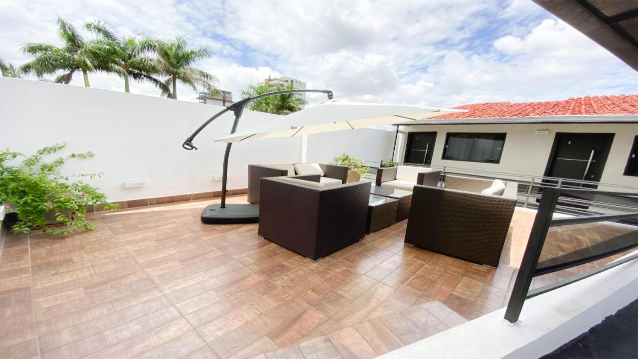 Danieri Asuncion Hotel Bagian luar foto