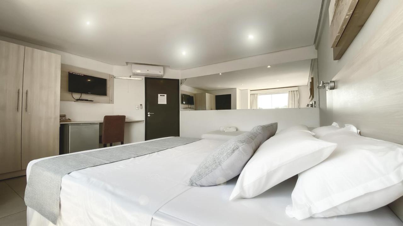 Danieri Asuncion Hotel Bagian luar foto